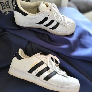 Adidas Superstar